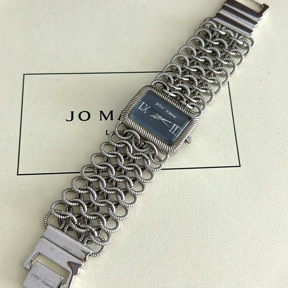 Betsey Johnson chain link watch rare with case and box & extra links adjustable